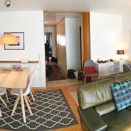 Eden Roc Apartment *